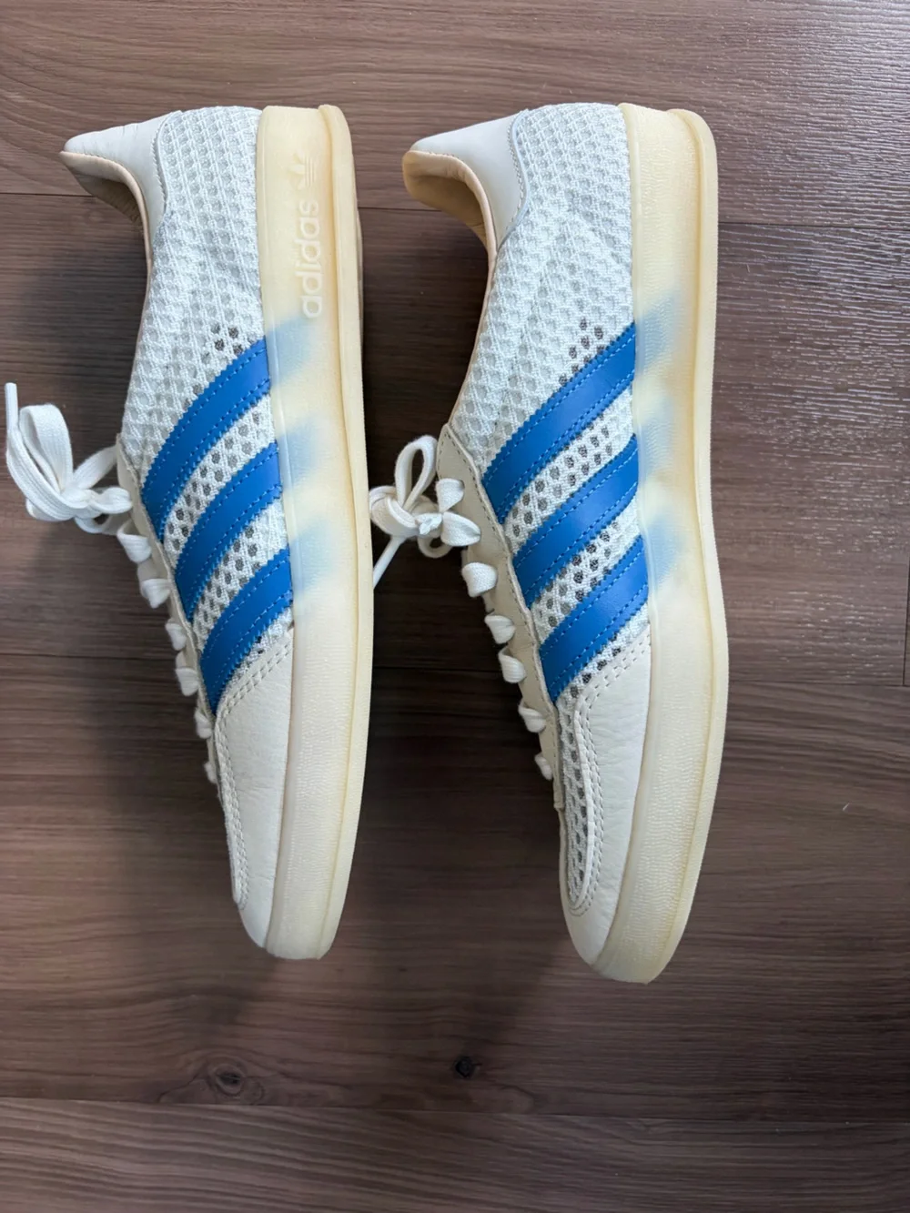 adidas Gender Inclusive Gazelle Mesh Retro Sneaker size 9